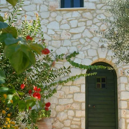 Aresti Luxury Villas *